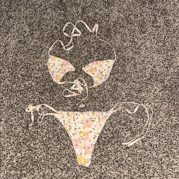 Floral Print Bikini Set - Picture 5 of 7